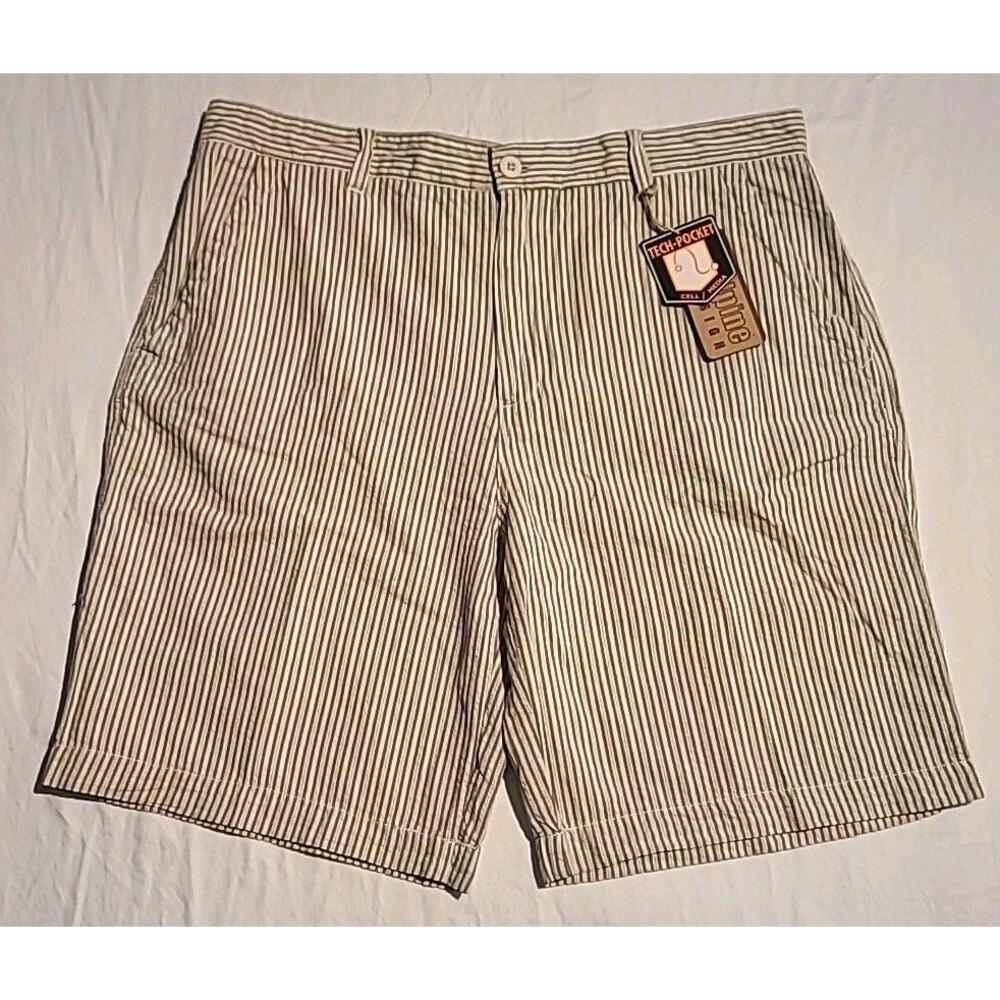 Alpine Design Men Tech Short Stripe Beige Tan Casual Preppy Grunge Street 40 NWT